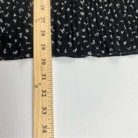 Skies Are Blue A-line Black & White Mini Floral Pleated Lined Midi Skirt Sz 3X - Picture 13 of 14